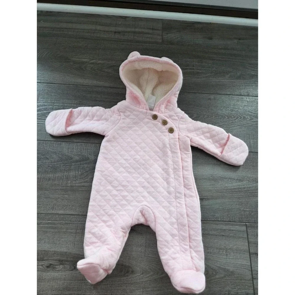 Carter's baby girl hooded jumpsuit size newborn‎